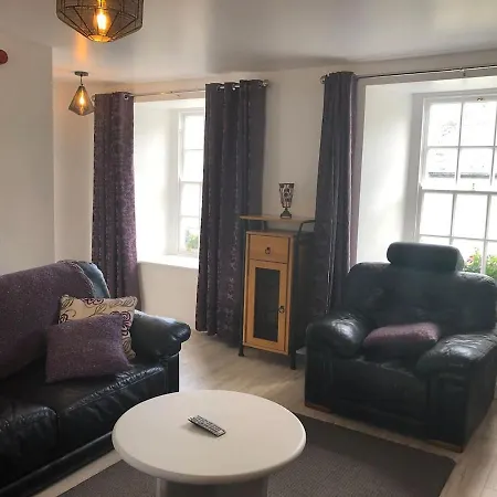 Apartment Perfect In Ideal Location *