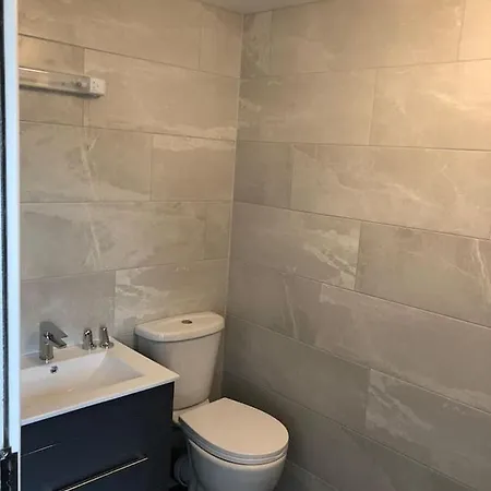 Perfect In Ideal Location إينيستيمون